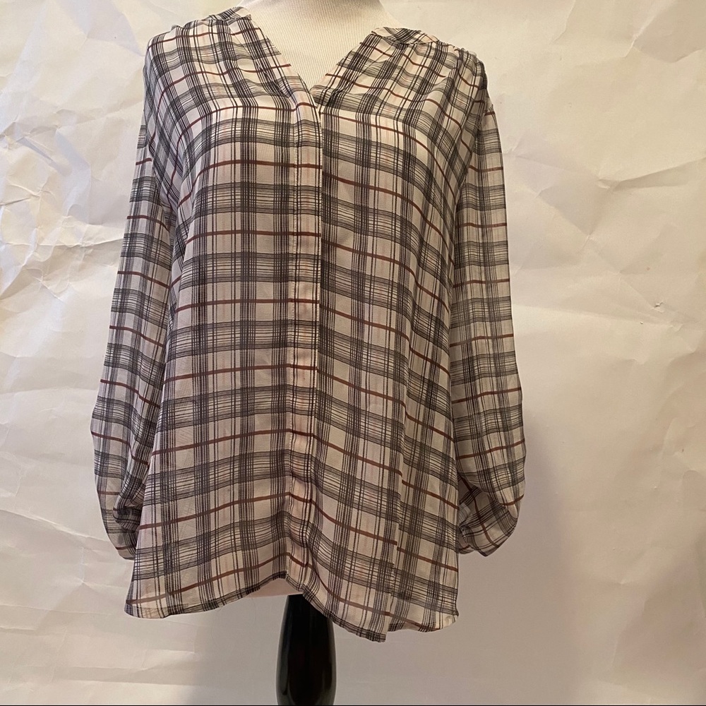 LOFT top size large petite - Picture 2 of 6